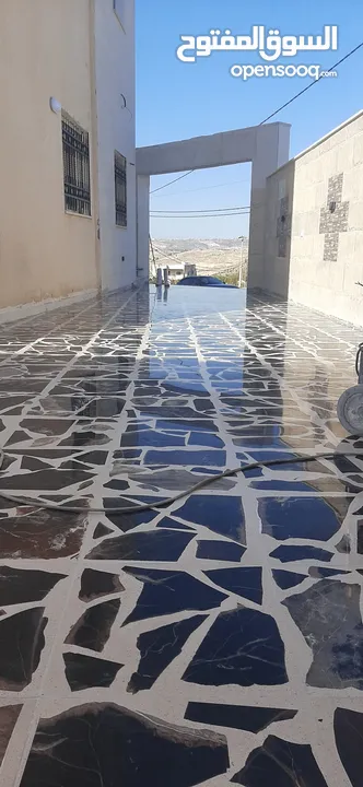 جلي وتلميع البلاط والرخام