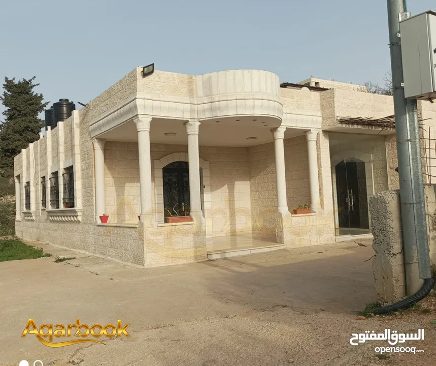 بيت مستقل مع مساحة خارجية للبيع رافات – قرب صيدلية يامن