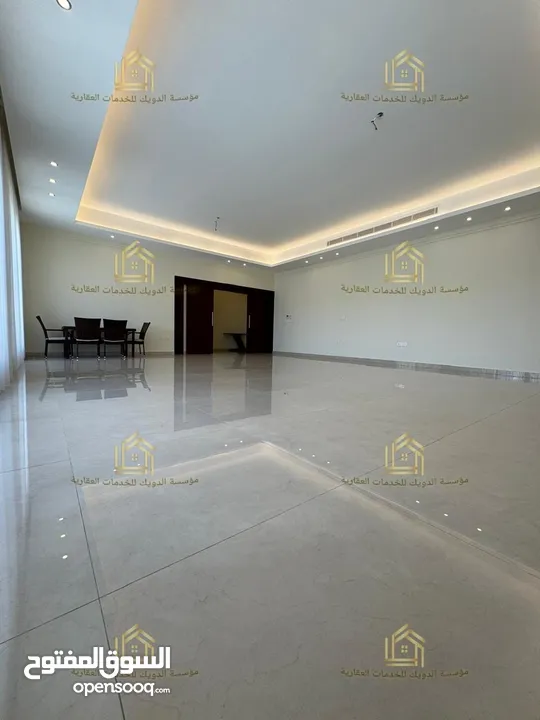 شقة طابقية - لم تسكن - ضاحية الأمير راشد - 4نوم ماستر - 450م - بإطلالــــه - قرب الخدمات العامة