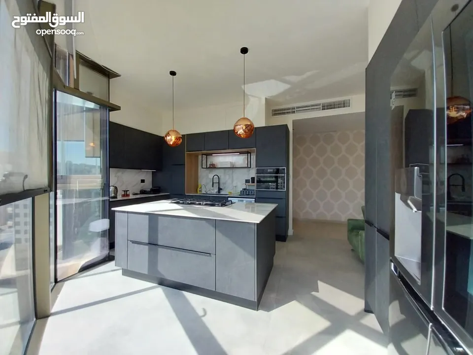 شقه طابقيه لللبيع او للايجار