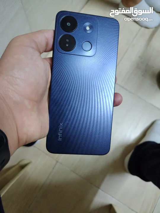 هاتف infnixe smart 7 سعت تخزين 64 GB نظيف جدا بسعر مغري + كرتونة و شاحن