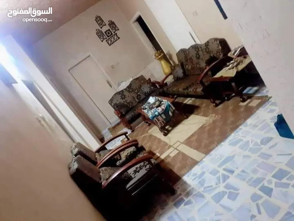 بيت مستقل للبيع في حي القمر الزواهره