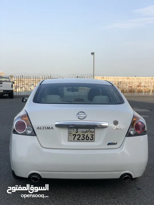 Nissan 2.5 S  Altima