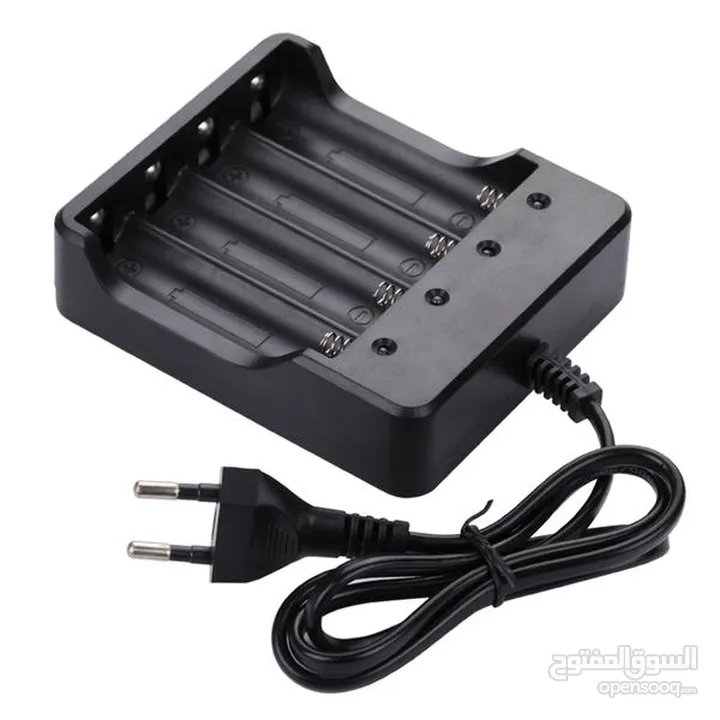 شاحن بطاريات رباعي 3.7V Battery Charger