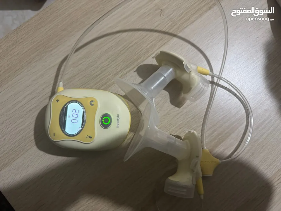 مضخة شفاط حليب للأطفال ماركة Medela -
