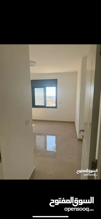 بيت جالا سدر شقق للبيع جاهز فوق مدرسه طليطه كل طابق شقتين اطلاله مميزه. سعر من 650 الي 800 شيكل