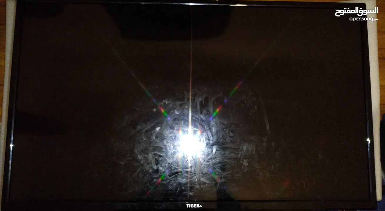 شاشة LED نوع تايچر 32 بوصة + سماعات سبهوفر MicroLab