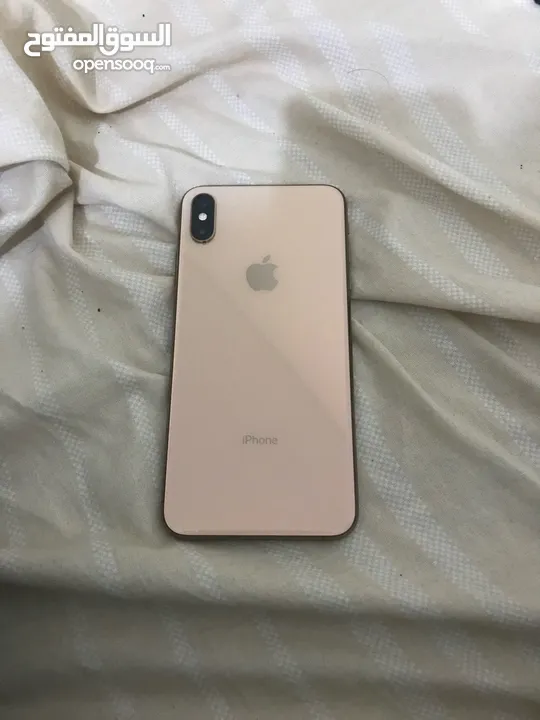 للبيع بسعر ممتاز iphone xs max 256 GB