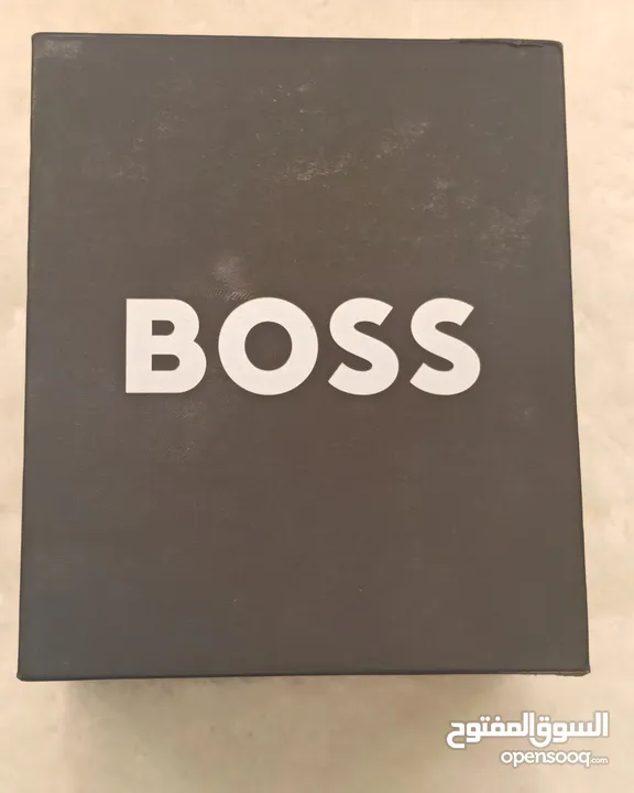 ساعه BOSS جديده للبيع