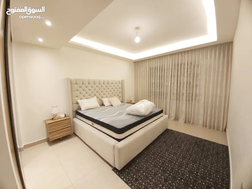 شقة ارضية مفروشة للايجار ثلاث غرف نوم في شارع المدينة المنورة قرب مطعم ورد