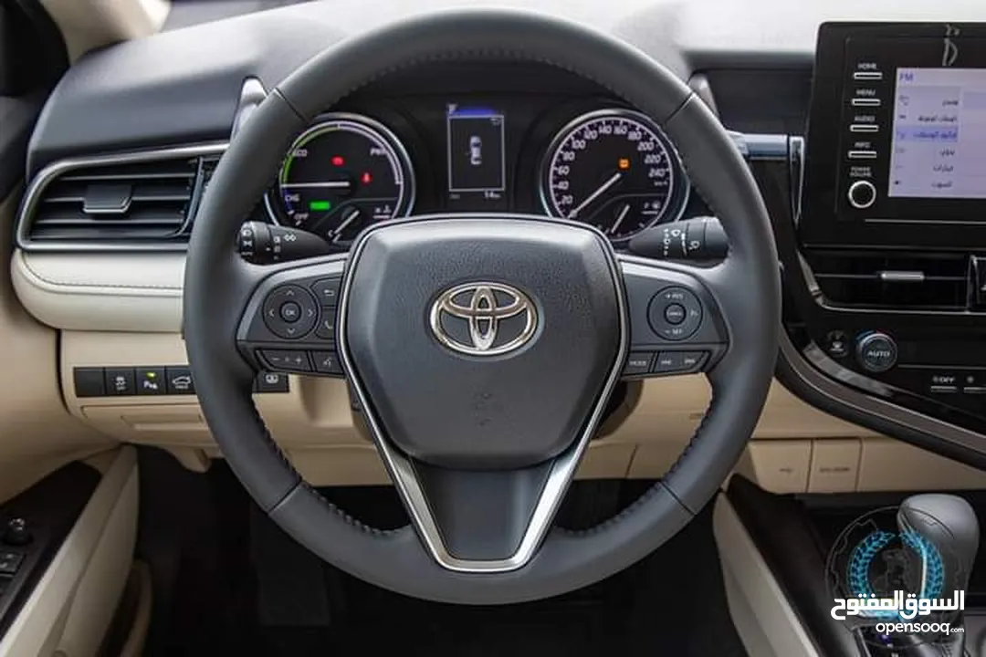 Toyota Camry Gle 2023 لون مميز