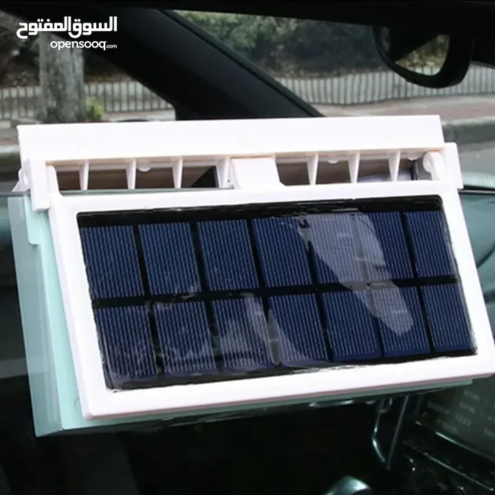 مروحة شفط الروائح والدخان للسيارة تعمل على الطاقة الشمسية