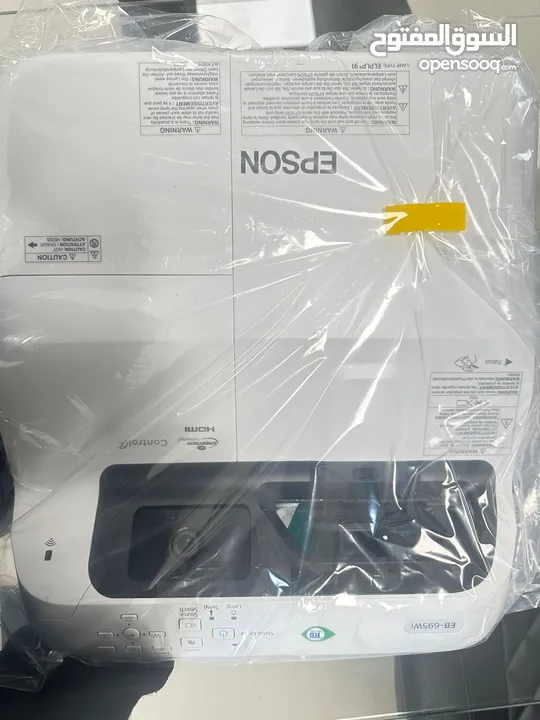 Interactive projector Epson EB-695Wi
