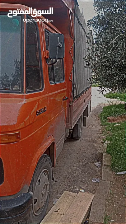 شاحنه مرسيدس بنز  608 الكي للبيع..........