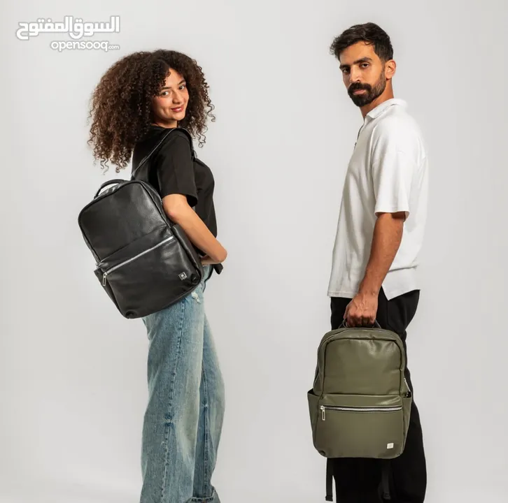 شنطة جلد من براند (WIWU) ضد المياه بكفالة الوكيل الحصري وتوصيل مجاني داخل عمان