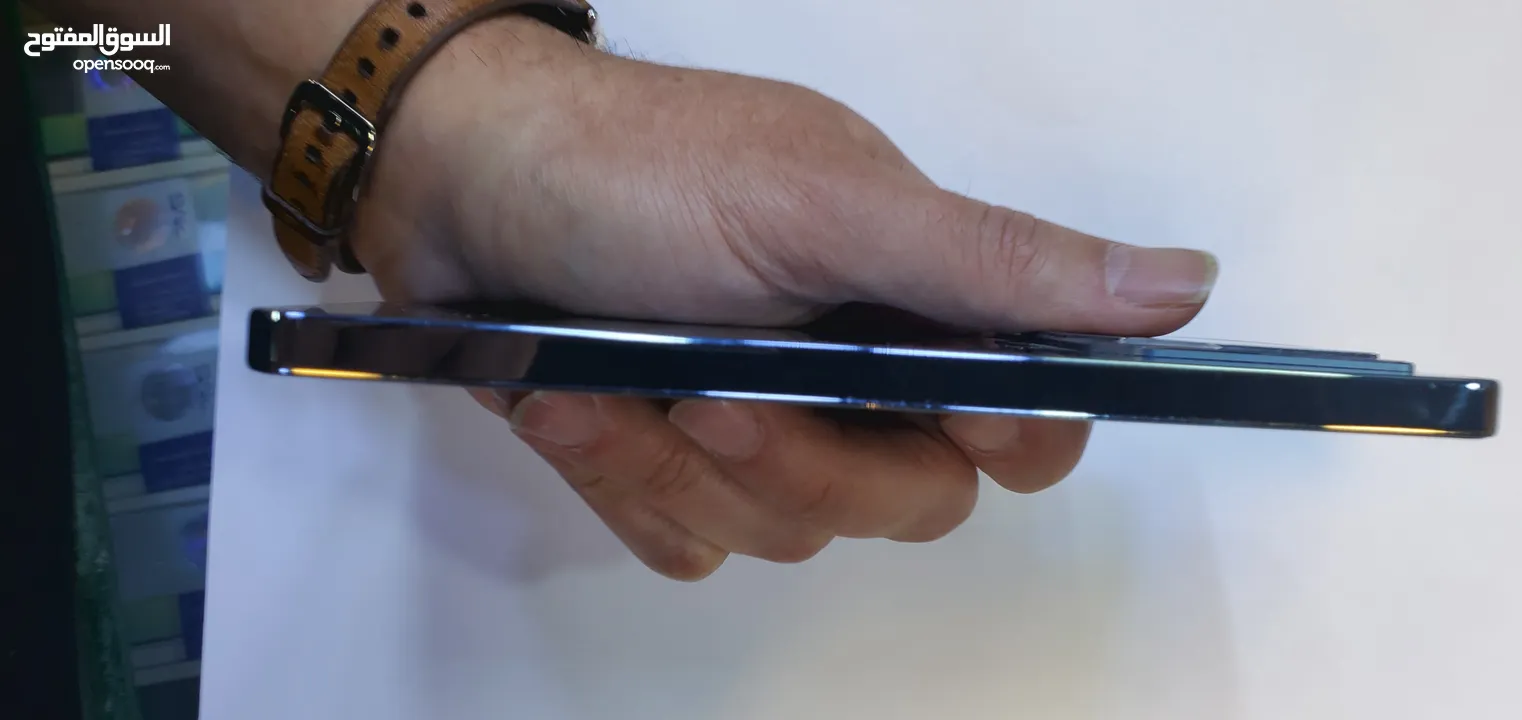 وحش الالعاب Gt20 pro  24 Ram 256G 120 فريم على ببجي اداء ثابت  وكالة الوكاله بحاال الجديد ولا خدش