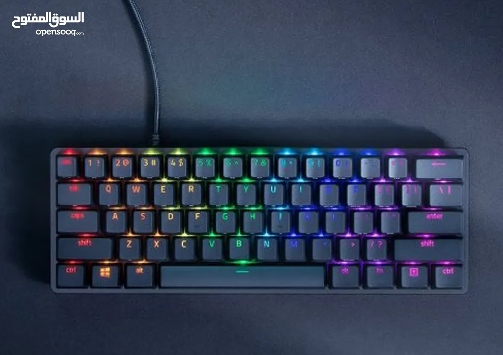 للبيع كيبورد قيمنق  Razer Huntsman mini mechanical  شبه جديد مع كامل اغراضه