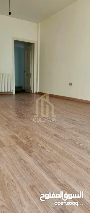 في أرقى مناطق الشميساني شقة مميزة طابق أول 180م بسعر مميز / ref 9505