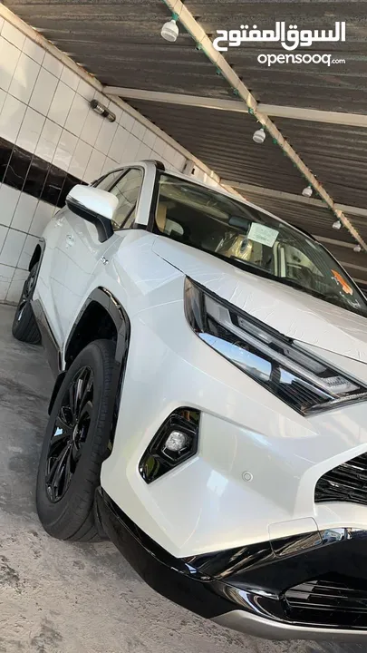 راف فور RAV4 S 2024 بلاك بيانو هايبرد خليجي ياباني اصلي ( عبد اللطيف جميل سعودي )