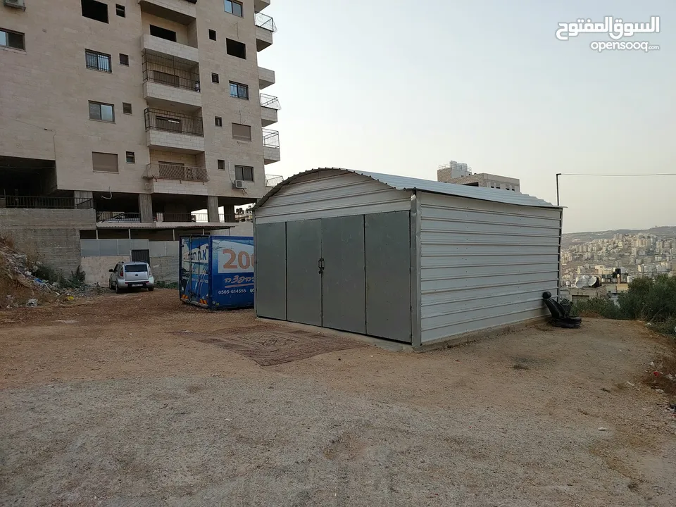 بركس للبيع