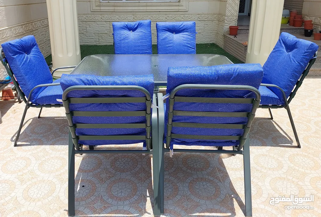 out door dinning table with 6 chairs