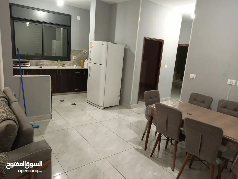 شقة مفروشة للايجار تشطيب جديد وعفش جديد