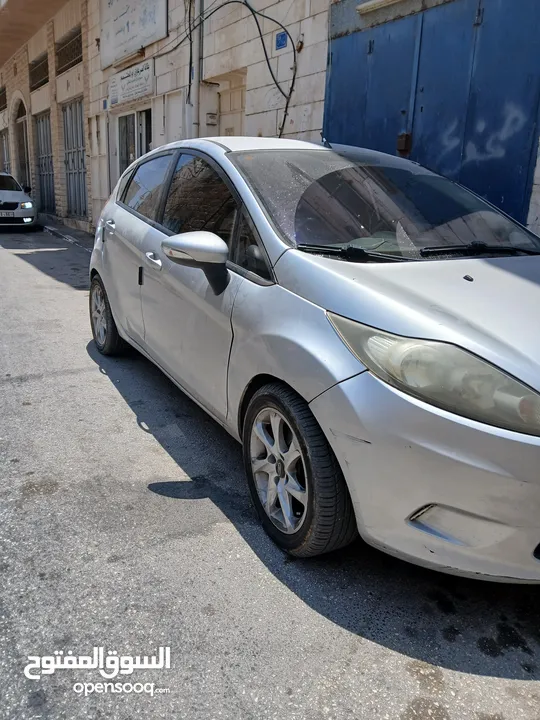فورد فيستا موديل 2012 للبيع