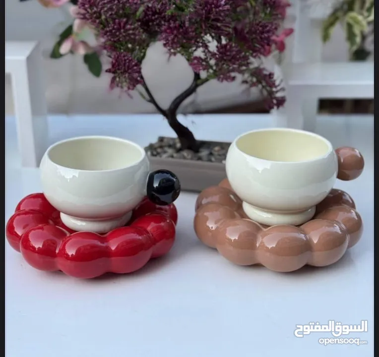 أكواب الترند بألوان واشكال مختلفه