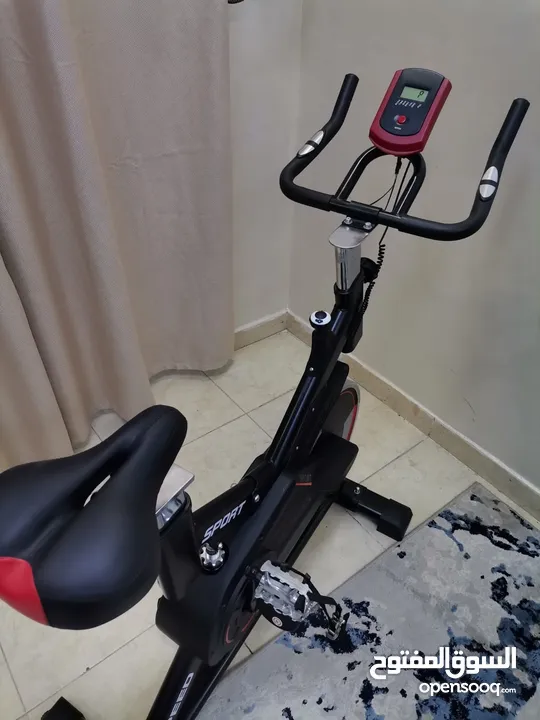 جهاز بسكليت مع شاشة عرض الكترونية للبيع في العقبة ............