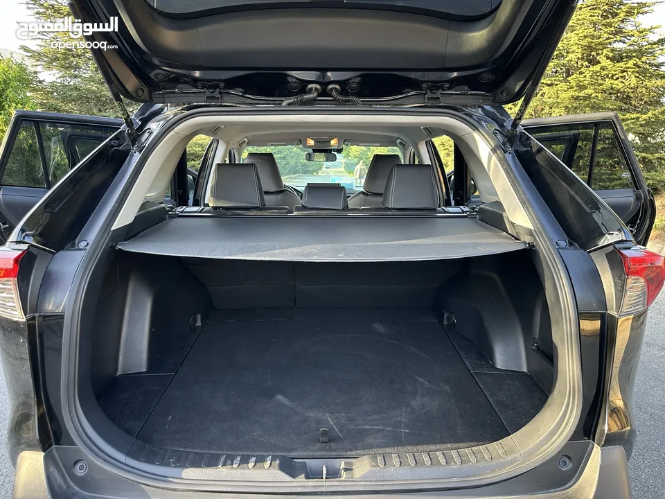 TOYOTA RAV4 HYBRID 2021 XLE