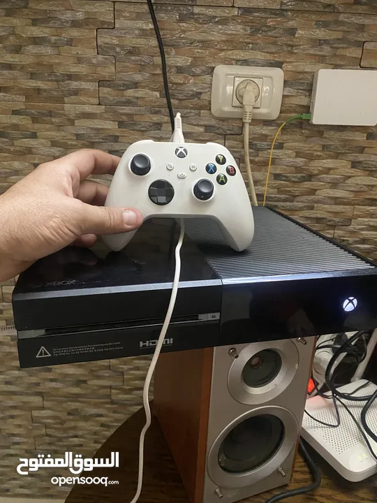 للبيع Xbox One بحالة ممتازة