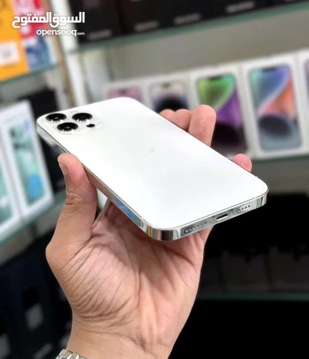 عرض خااص : iPhone 12 pro max 128gb هاتف بحالة الوكالة بدون شموخ أو مشاكل مع ضمان و ملحقات بأقل سعر