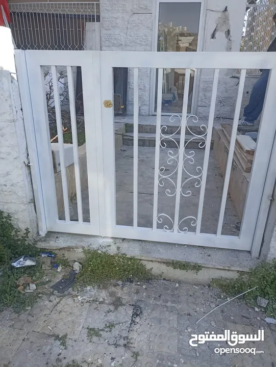 محددة اغا لكافه أعمال الحداده و الديكور