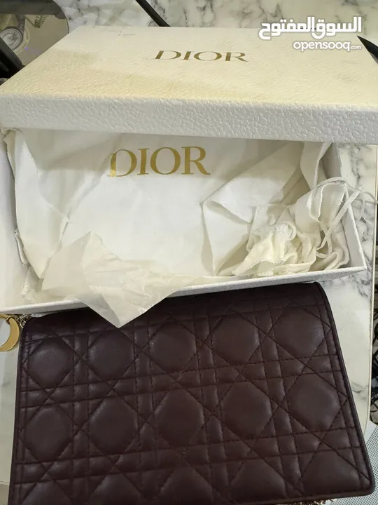 للبيع شنطة  Dior اصليه مع الفاتوره