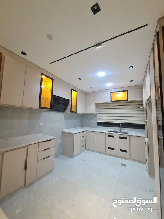 شقة شبه أرضية فاخرة مع اثاث للبيع في البتراوي – قرب دوار الفلاح  Luxury  apartment for sale