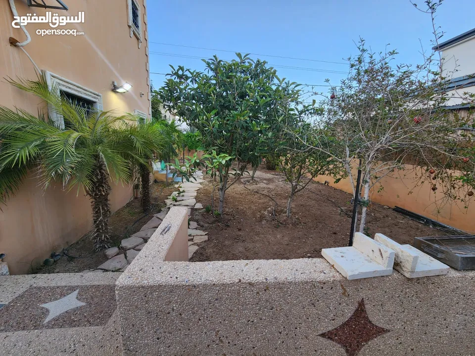 فيلا طبقتين للبيع كوشان مستقل