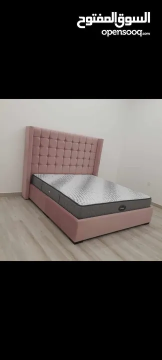 i am selling Queen size beds with mettress