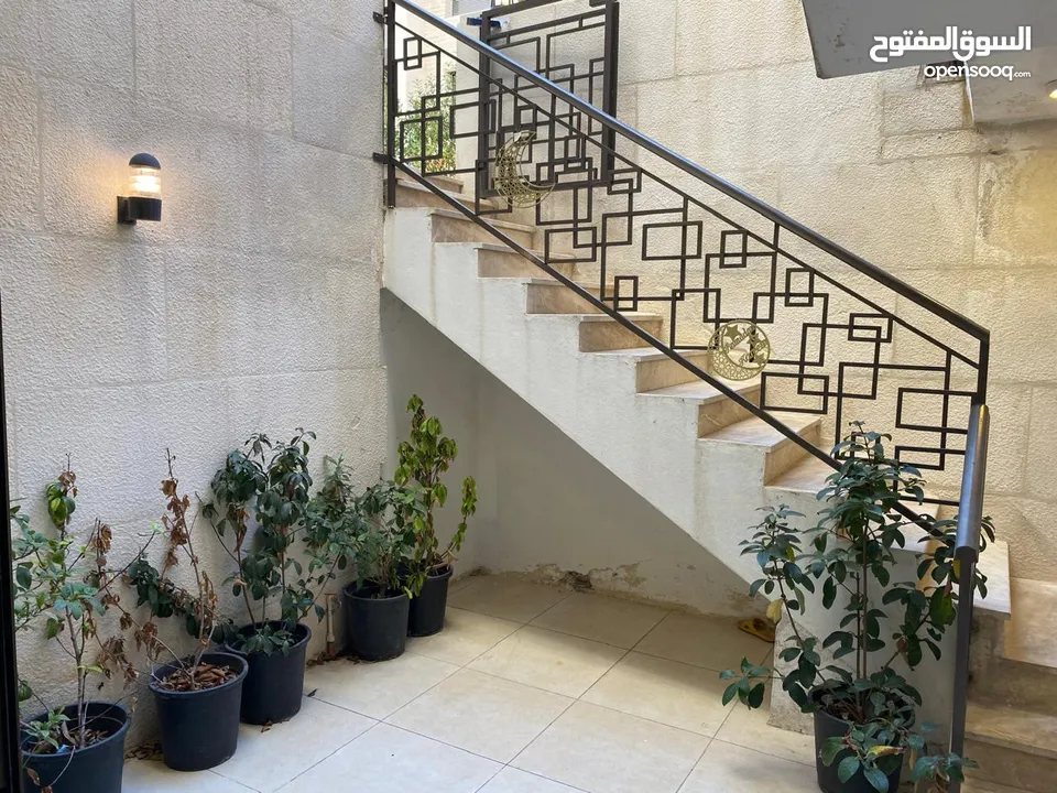 شقة استثمارية للبيع في دير غبار - 14374