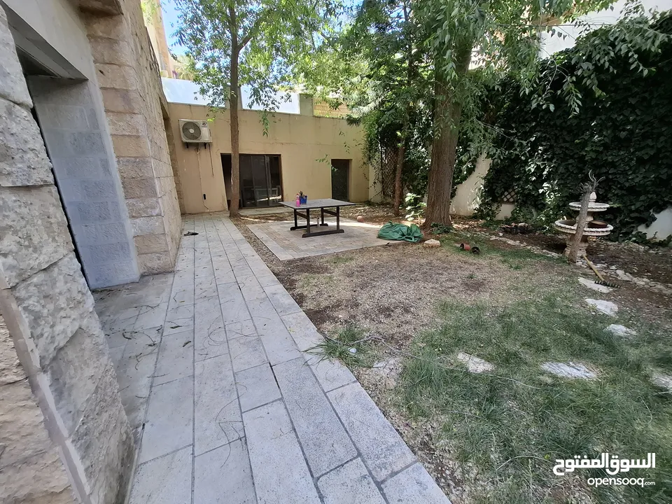 شقة شبه مفروشة للإيجار  ( Property 42944 )-174869814