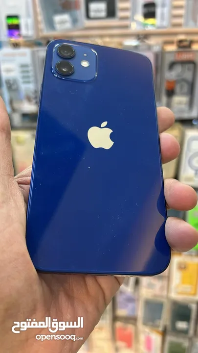 iPhone 12 64 GB  البطاريات من 88-93 مكفول اسبوعين