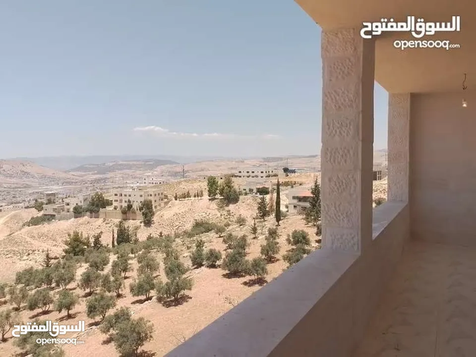 شقة طابقية للبيع في ابو نصير