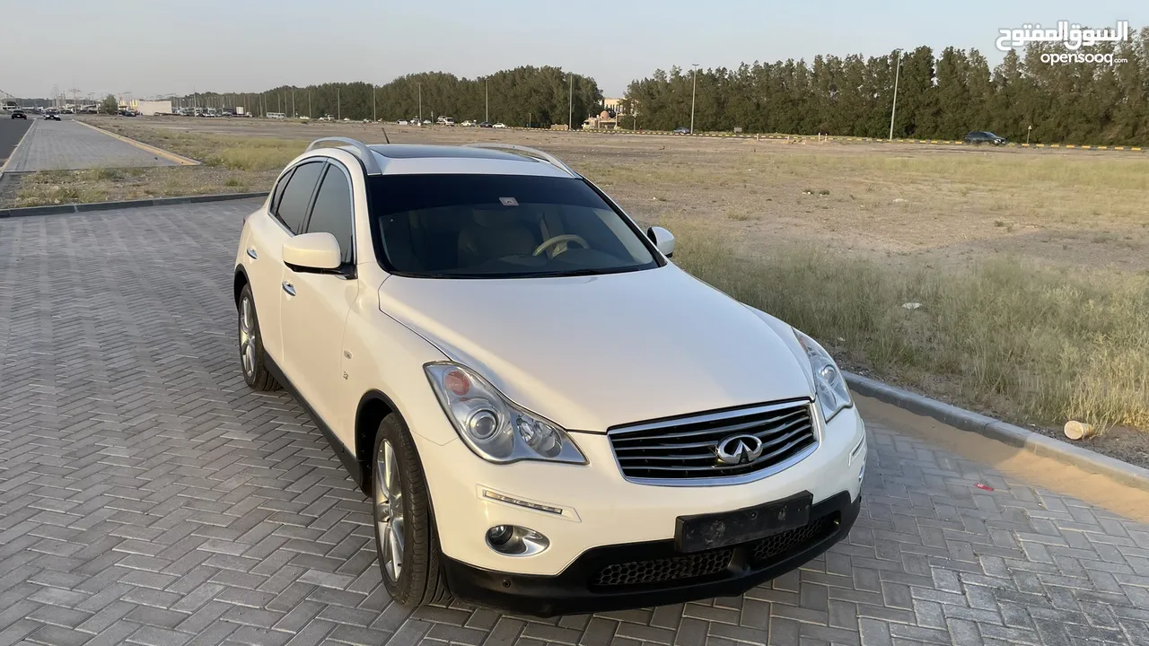 انفينيتي QX50 خليجي بحالة الوكالة