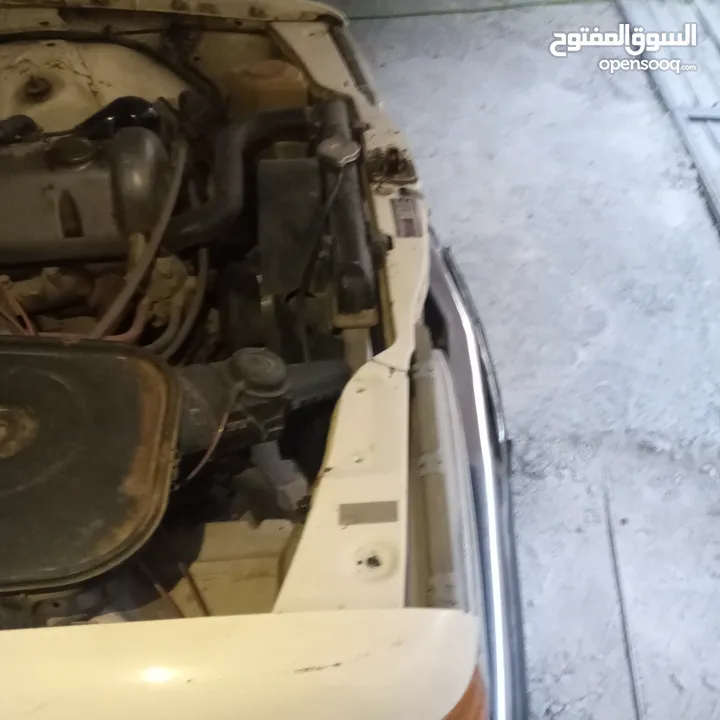 مرسيدس e200 لف (التواصل على الرقم الموجود داخل الاعلان فقط )