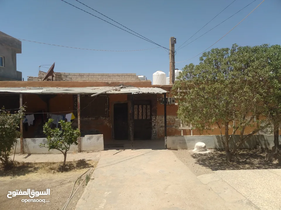 4 بيوت للبيع بسعر مغري