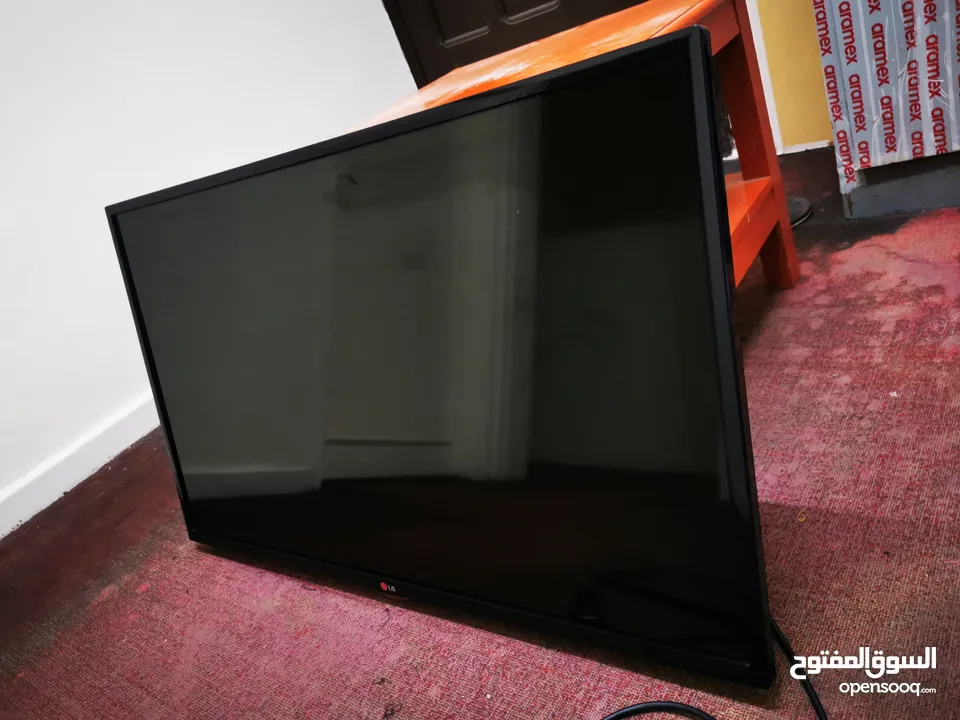 LG 42 inch CINEMA 3D Smart tv