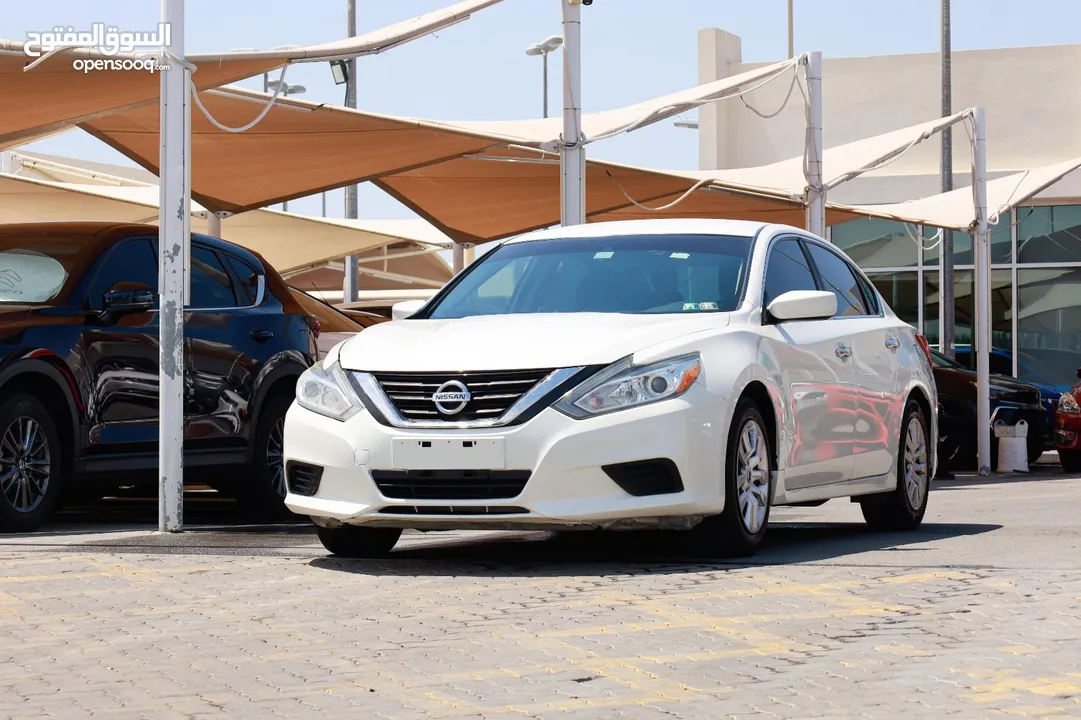 Nissan Altima 2016 very good condition car