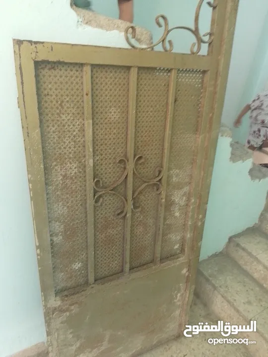 باب خارجي حديد للبيع بحاله ممتازه