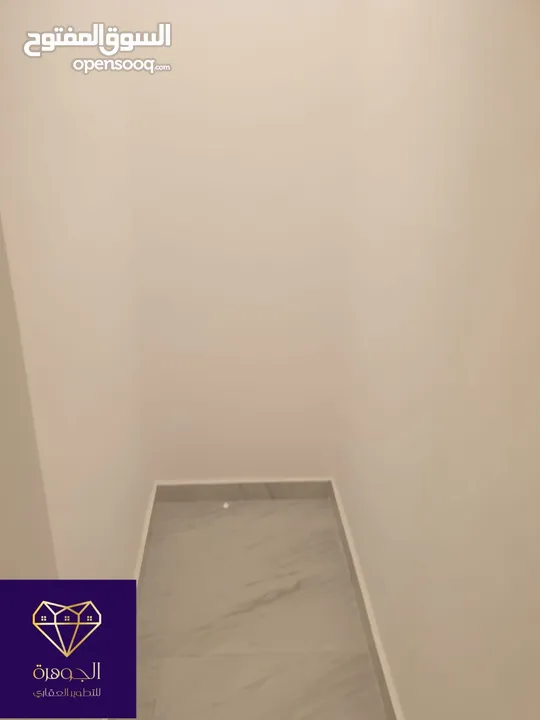 شقة أرضية فخمه ومميزة جديدة لم تسكن لقطه وبسعر مغري جداااا عرض خاص للبيع في أرقى مناطق خلدا