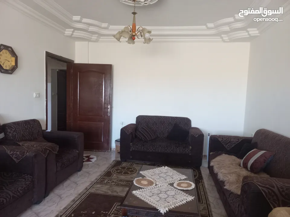 بكج غسالة  كيلوLG 7   1200دورة ..6حركات مع اغراض بيت للبيع