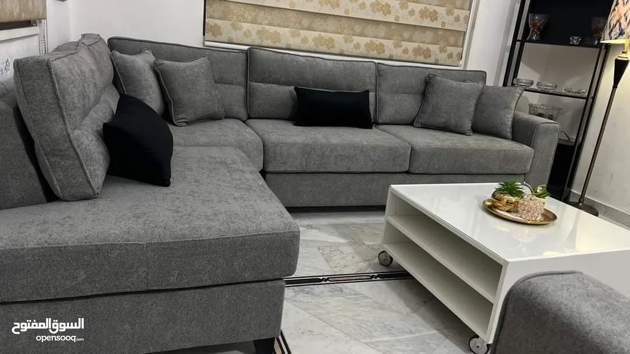 خدمات تنجيد الأطقم وغرف النوم نقل العفش فك وتركيب غرف نوم داخل المنزل